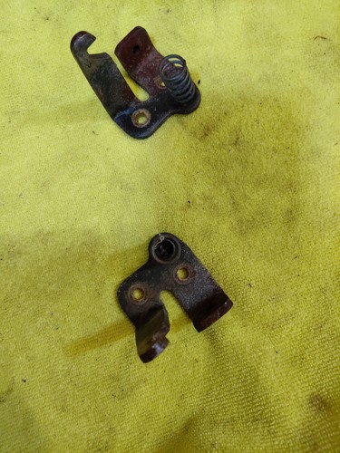 350 ypvs seat catches - 350,