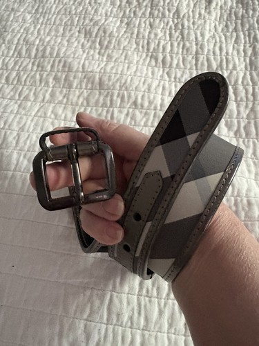 Burberry gun metal beat check - metal,