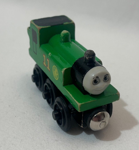 Wooden thomas and friends - thomas,