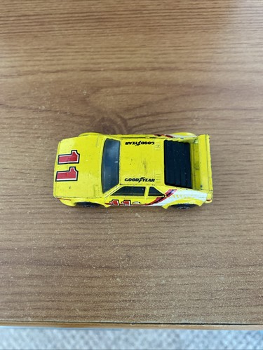 Matchbox bmw 1981 yellow - matchbox,