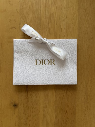 Dior gift bag 5 6 - dior,