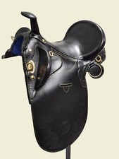 Black Leather Australian Stock Horse Tack Saddle With Horn & Full Accessories.