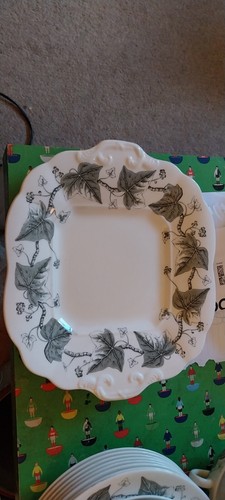 Wedgwood cake plate the - plate, in