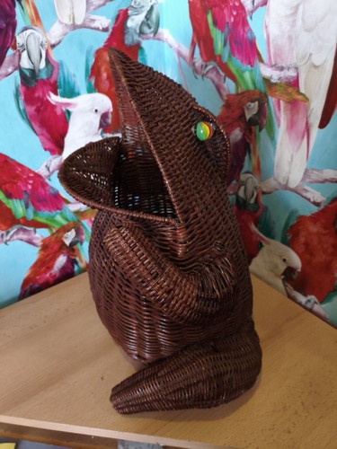 Rare vintage frog wicker waste - wicker,