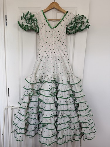 Professionally made flamenco - professionally,