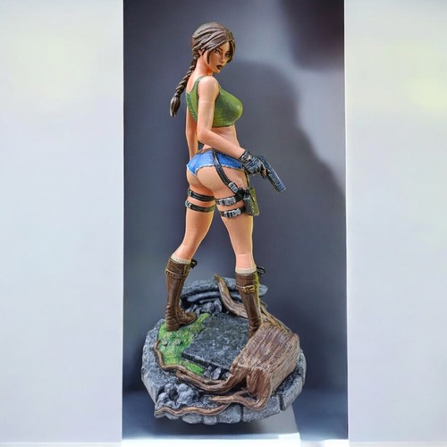 Fanart figure lara croft - figure,