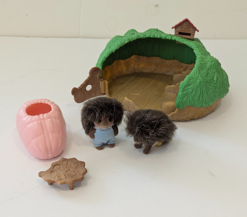 Sylvanian families hedgehog - families,