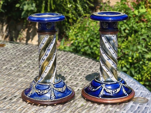 Fabulous pair twisted - a,