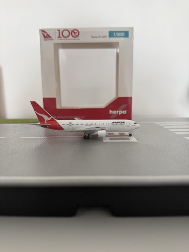 Qantas airlines boeing - boeing, 767-200