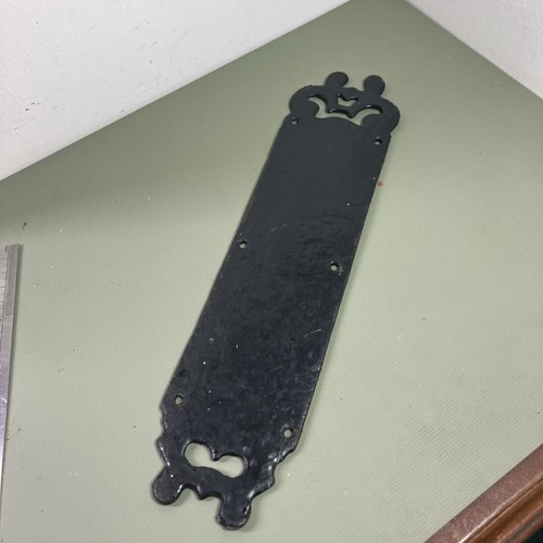 Traditional black iron gothic - black,
