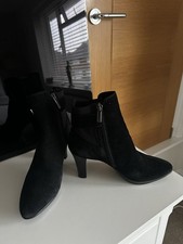 Russell & Bromley Aquatalia