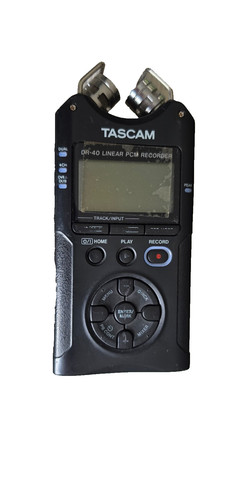 Tascam portable 4 track - dr-40, 4-track