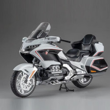 1:11 Honda Gold Wing GL800