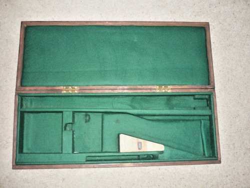 Vintage wooden shotgun - shotgun, case