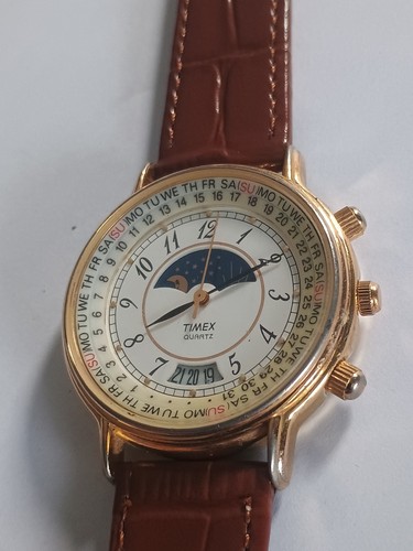 Vintage timex moonphase type - timex,