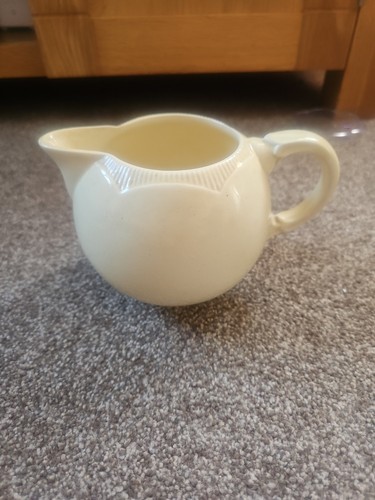 Clarice cliff newport pottery - cliff,
