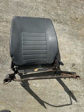 Land Rover Defender Front