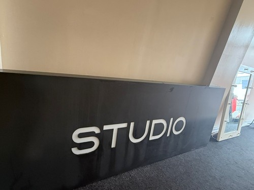 Outdoor studio illuminated - outdoor,