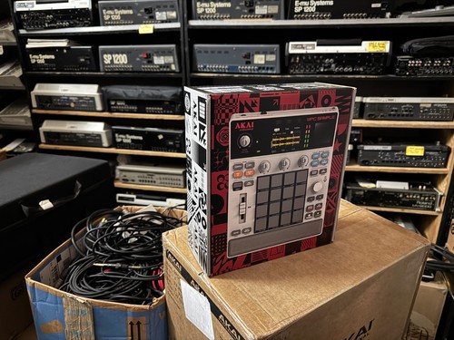 Akai professional mpc sample - mpc,