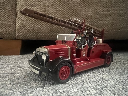 Fire brigade models resin - 1/48,