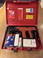 Hilti DX450 Nail Gun