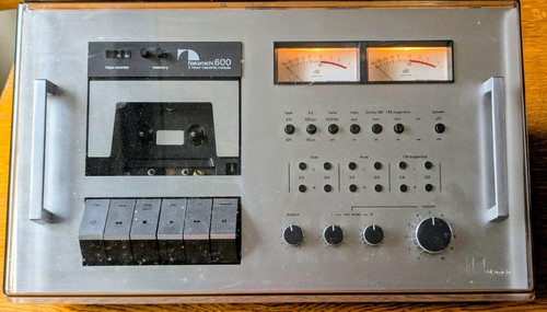 Nakamichi 600 desk console - 600,