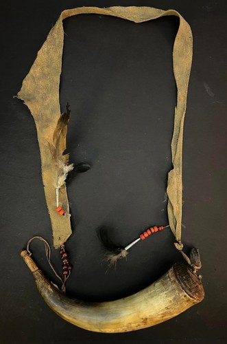 Cree powder horn feathered - cree, w/feathered