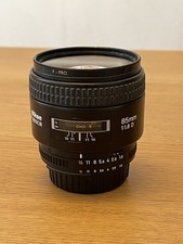 Nikon AF Nikkor 85mm f/1.8 D