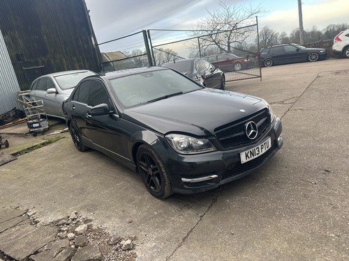 W204 mercedes class c220 - w204, c-class