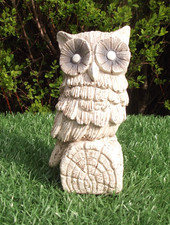 Owl on log 15cm x 8cm x 7cm