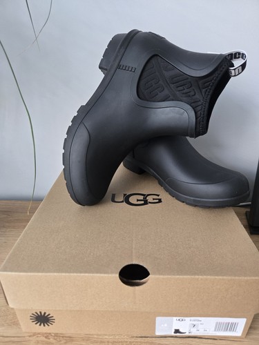 Brand new ugg women - ugg, black