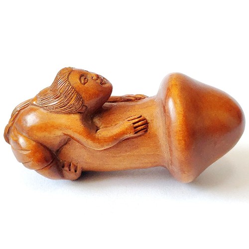 M8125 hand carved boxwood - hand,