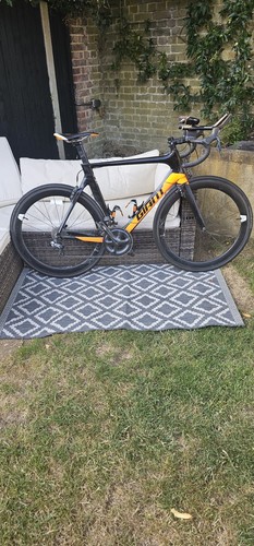 Giant pro lcarbon fibre - m/lcarbon,