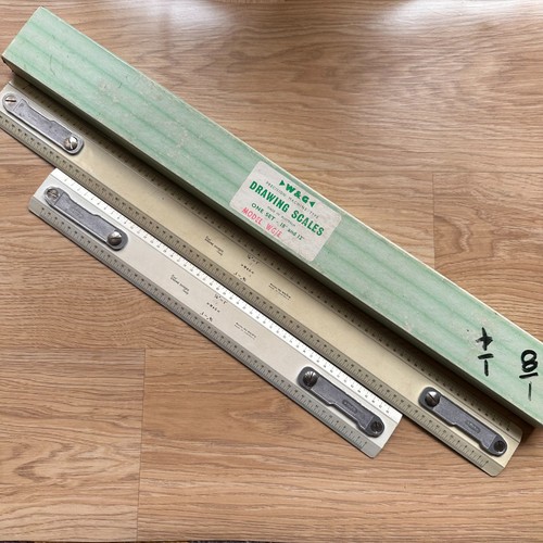 Vintage e12 e18 - &,