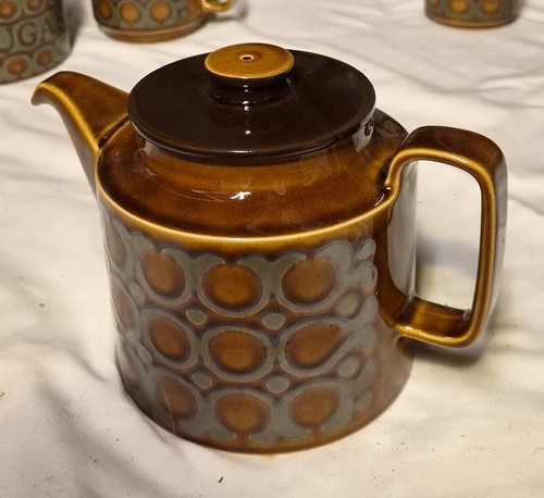 Vintage hornsea bronte teapot - bronte,