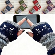 Women’s Knitted Fingerless