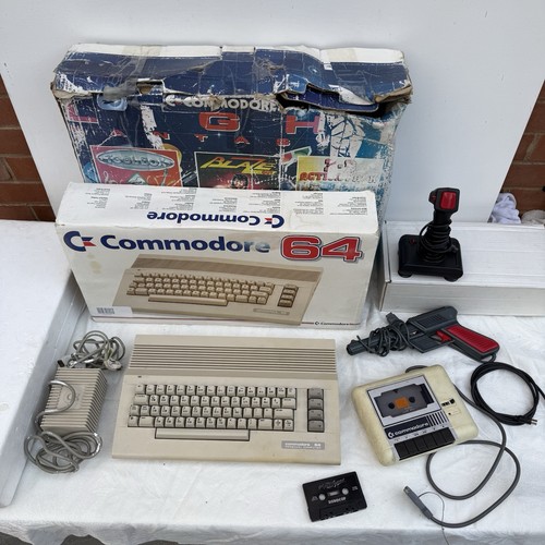 Commodore 64c c64 computer - commodore,