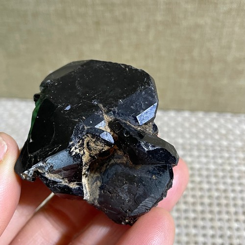 51g black tourmaline quartz - black,