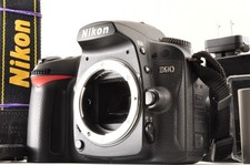 Nikon D90 12.3MP Digital SLR