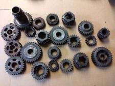 BSA C15/B40 JOB LOT OF ASSORTED GEARS