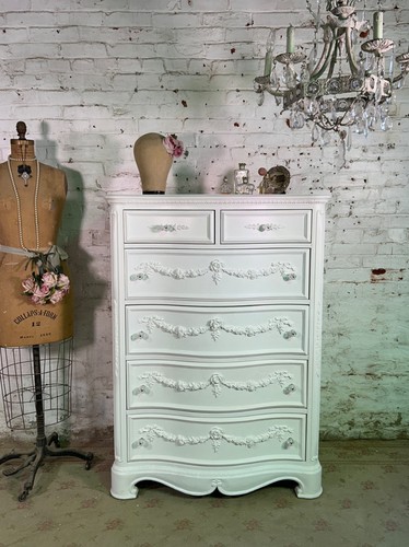 Painted cottage shabby - painted,