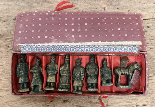 Vintage style terracotta - terracotta, army
