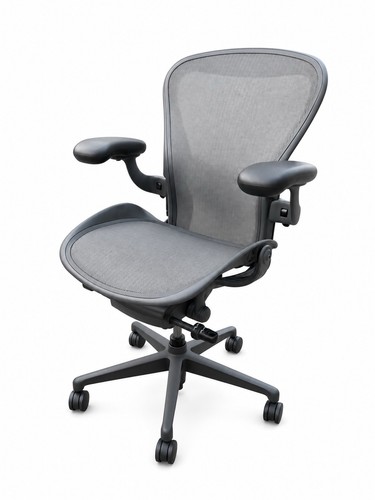 Herman miller remastered aeron - miller,