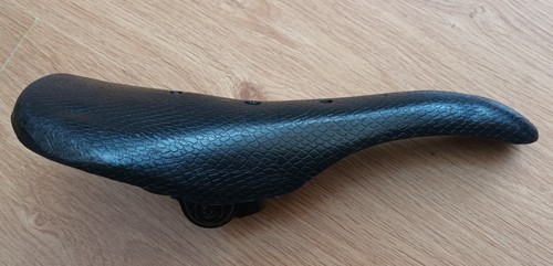 Old school bmx seat - old,