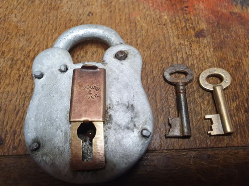Antique secure lever padlock - lever,