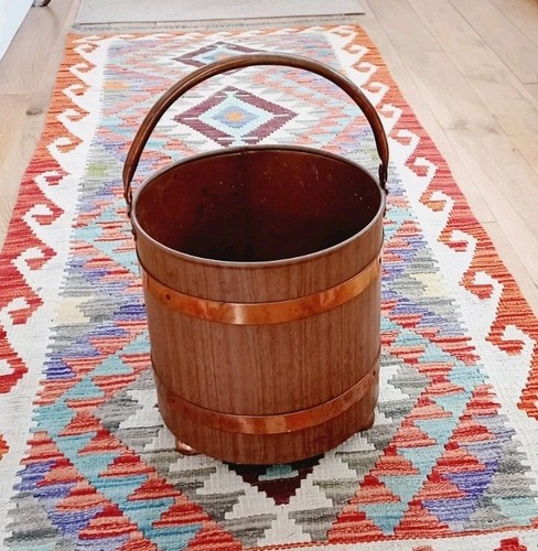 Unsual vintage faux - unsual, wood