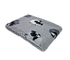 Grey Sheep Design Non Slip Vet