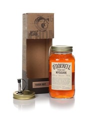 O'Donnell Tough Nut Gift Set with Pourer 70cl 22%