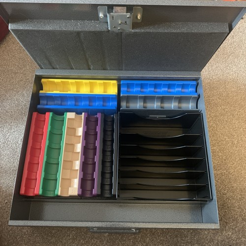 Heavy lockable metal - lockable, cash