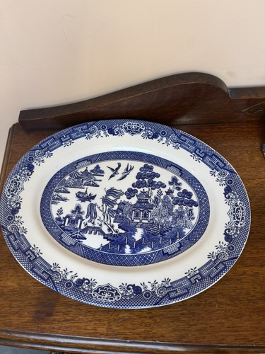 Churchill blue and white - blue,